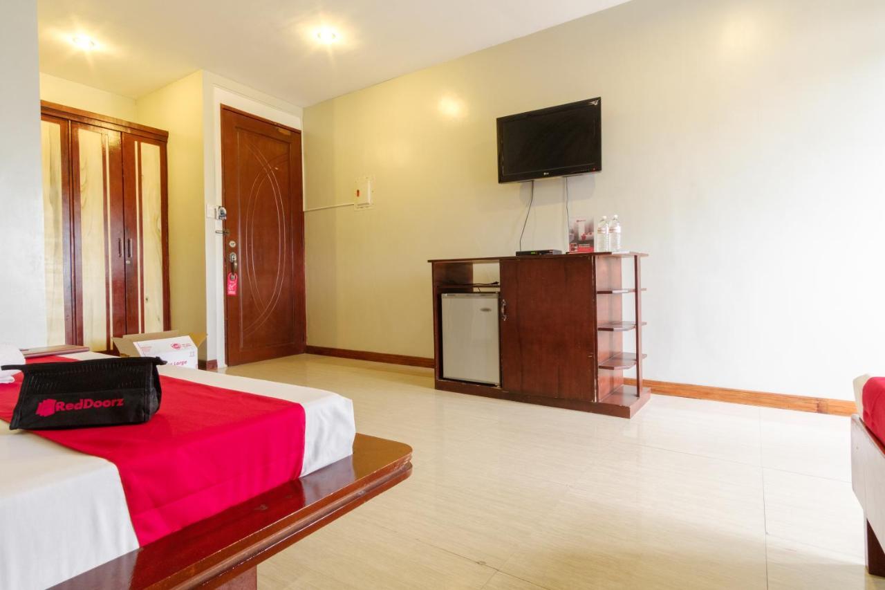 Reddoorz Near Camp Montelibano Hotel Bacolod Ngoại thất bức ảnh